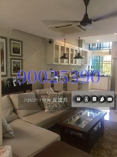 Kew Gate (D16), Terrace #160361662